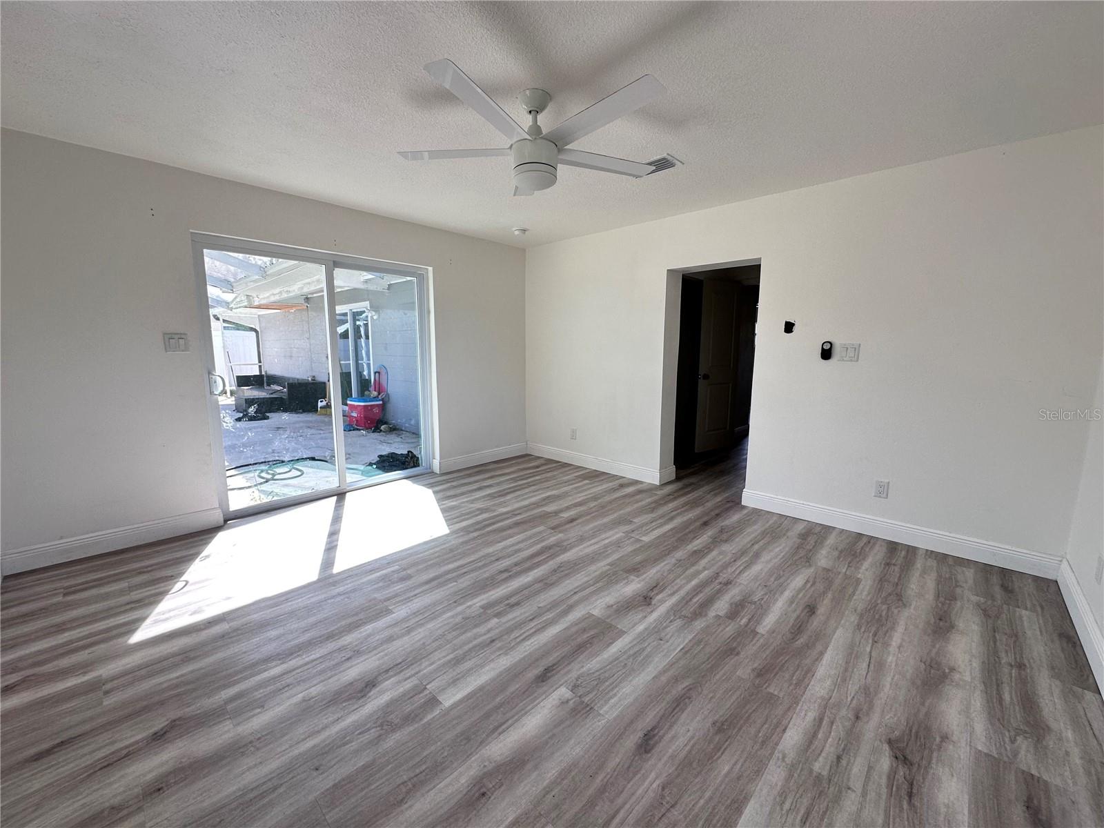 Image 11 of 19 For 1006 Kenmore Drive