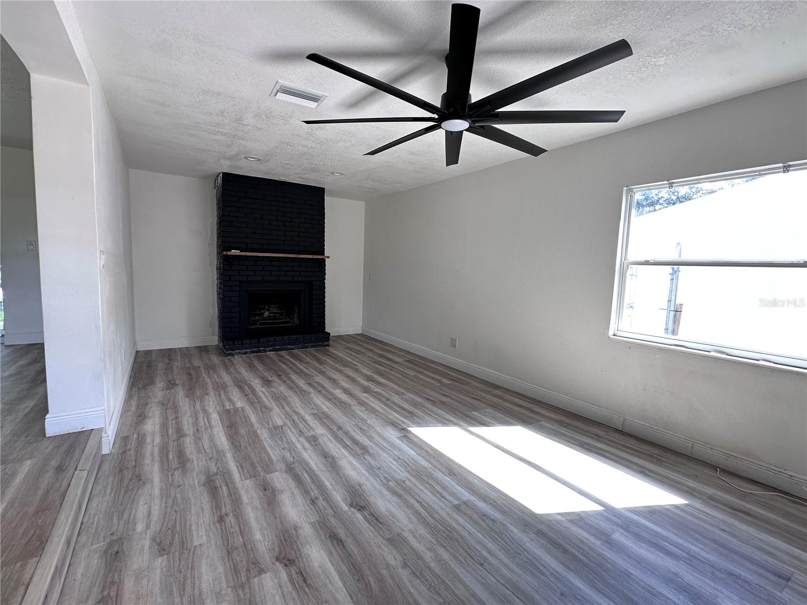 Image 8 of 19 For 1006 Kenmore Drive