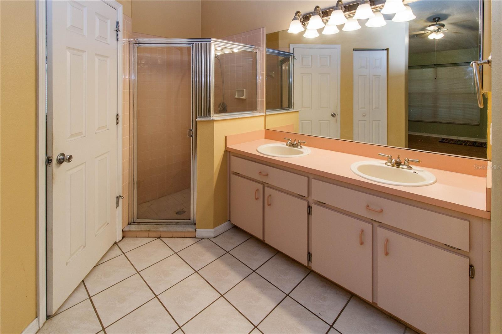 Image 14 of 27 For 10417 Ashview Lane