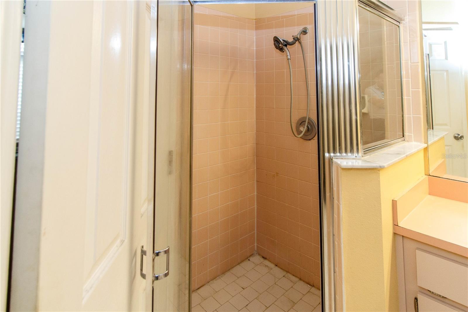 Image 16 of 27 For 10417 Ashview Lane