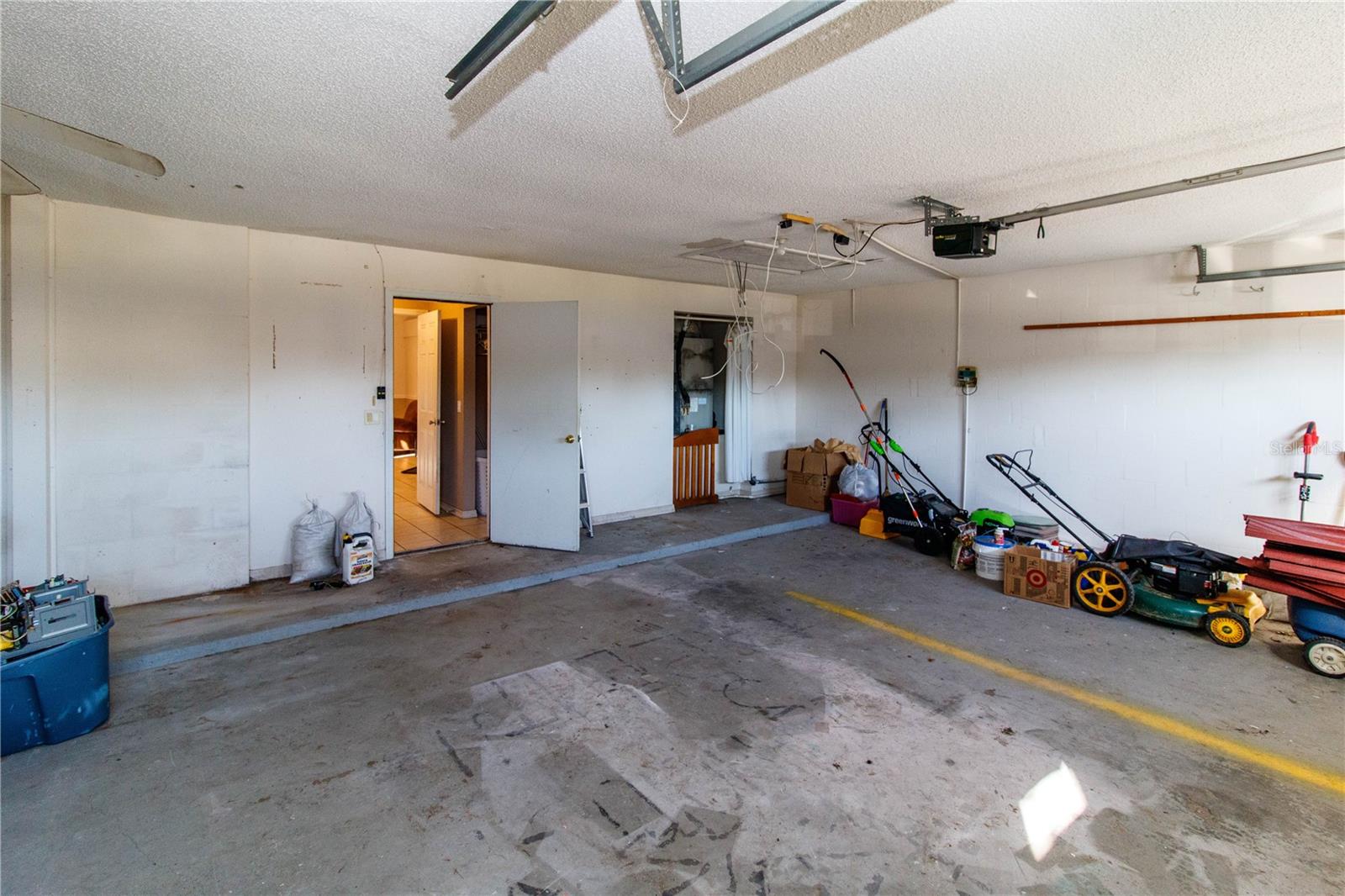 Image 22 of 27 For 10417 Ashview Lane