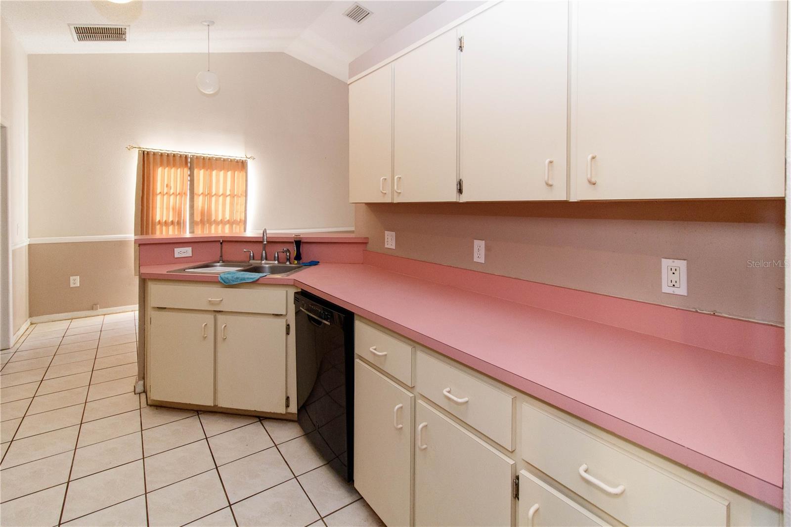 Image 4 of 27 For 10417 Ashview Lane