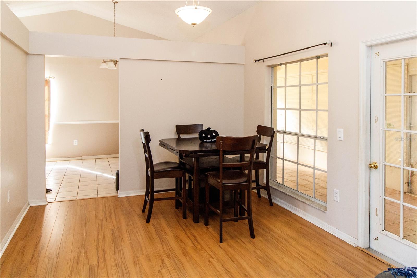 Image 5 of 27 For 10417 Ashview Lane