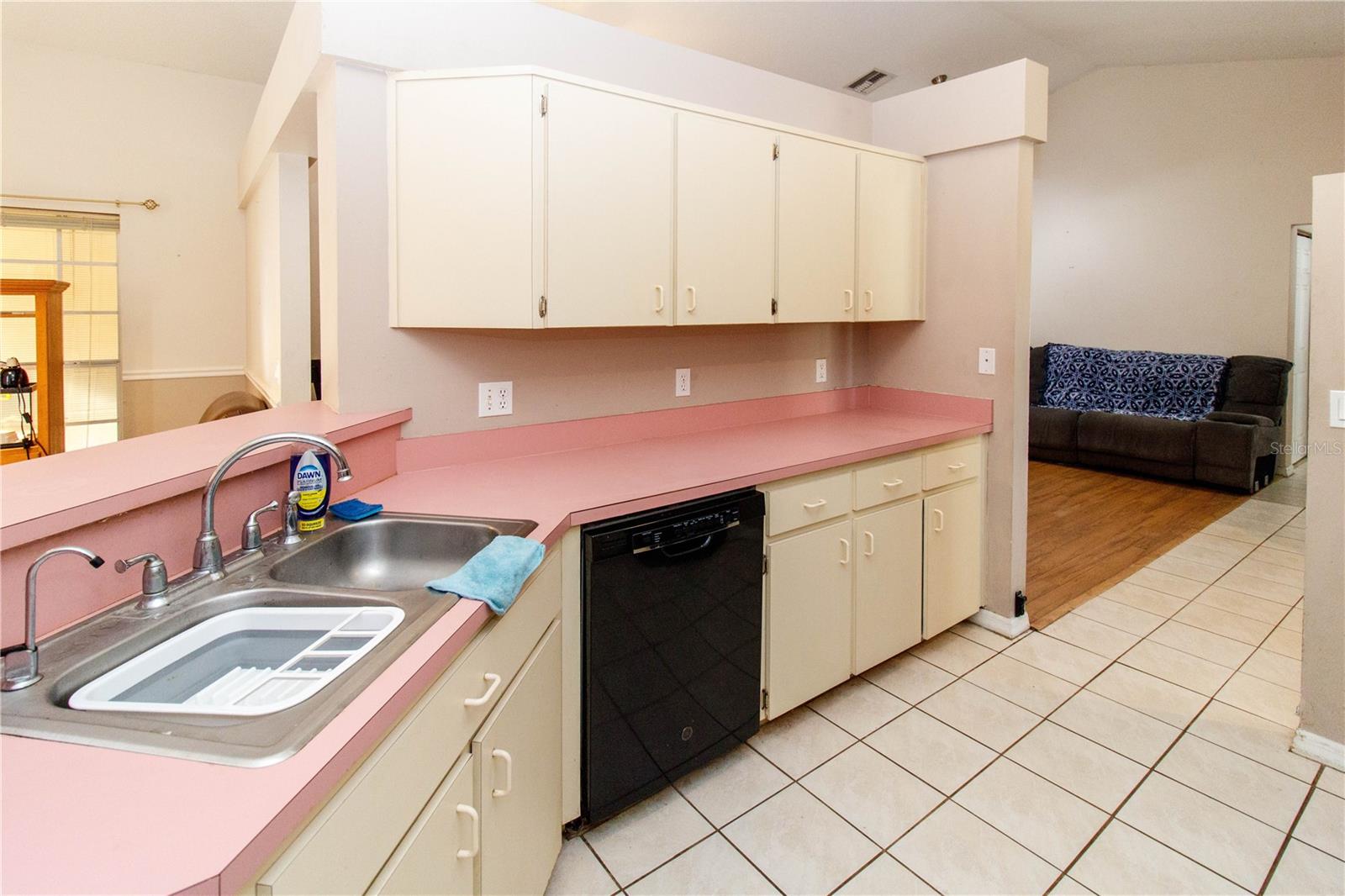 Image 9 of 27 For 10417 Ashview Lane