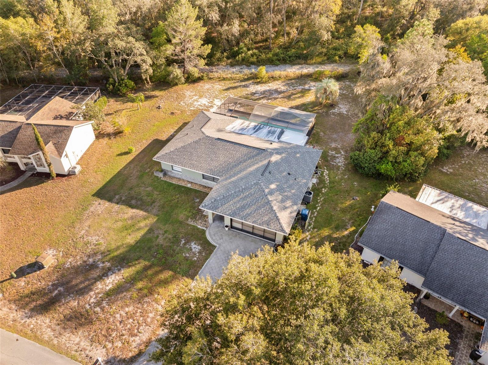 Image 14 of 56 For 8998 Lismore Court