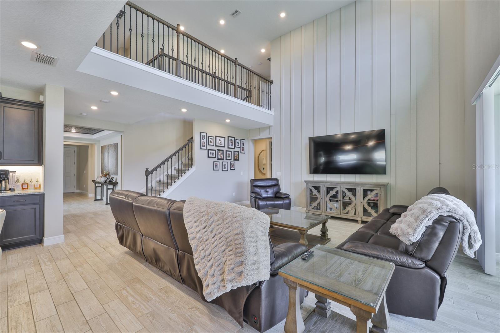 Image 12 of 68 For 2866 Quail Crest Court