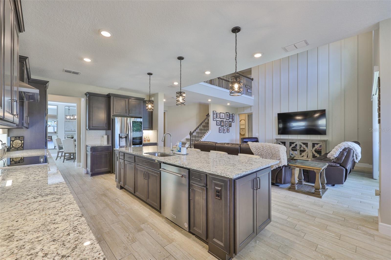 Image 17 of 68 For 2866 Quail Crest Court