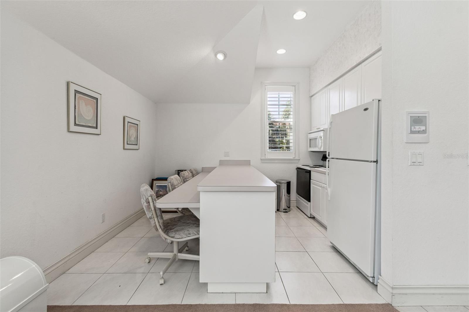 Image 71 of 98 For 4707 Skimmer Way S