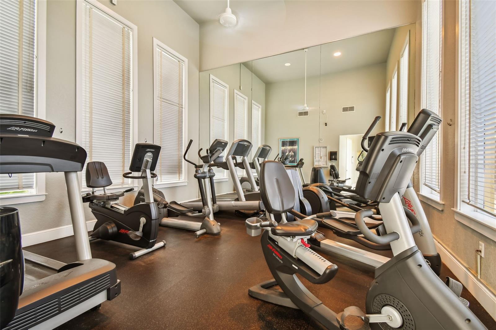 Image 90 of 98 For 4707 Skimmer Way S