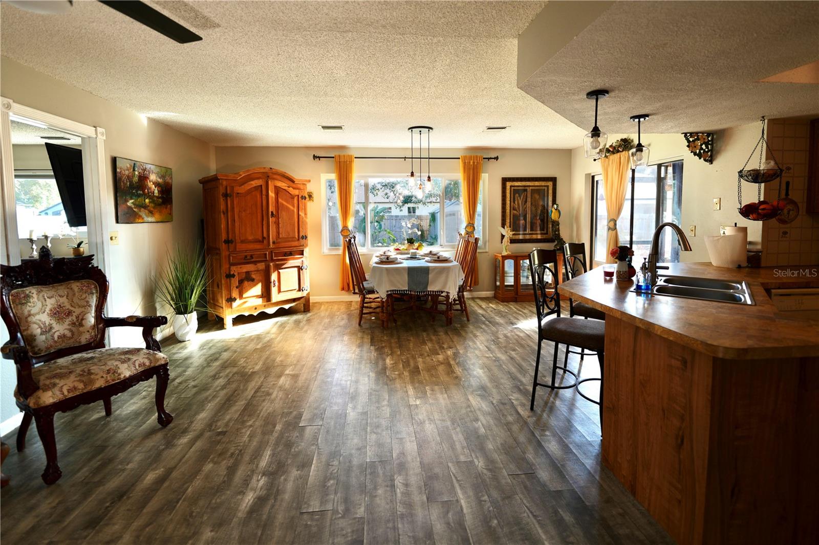 Image 5 of 21 For 9388 Vancouver Road