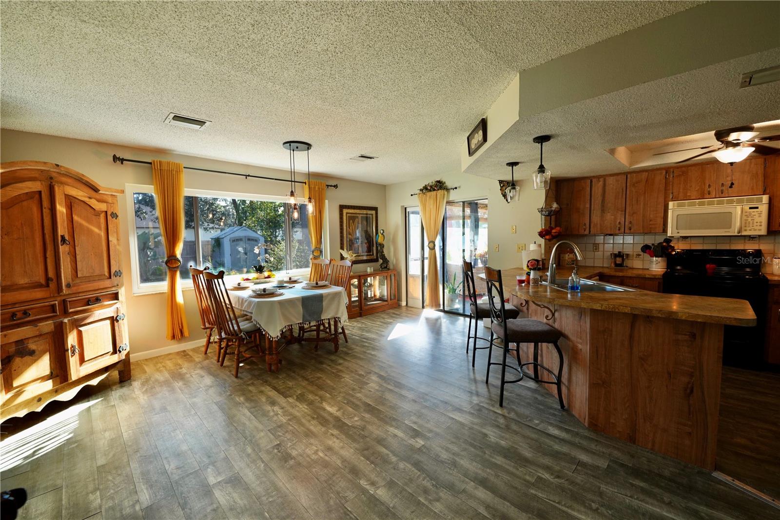 Image 6 of 21 For 9388 Vancouver Road