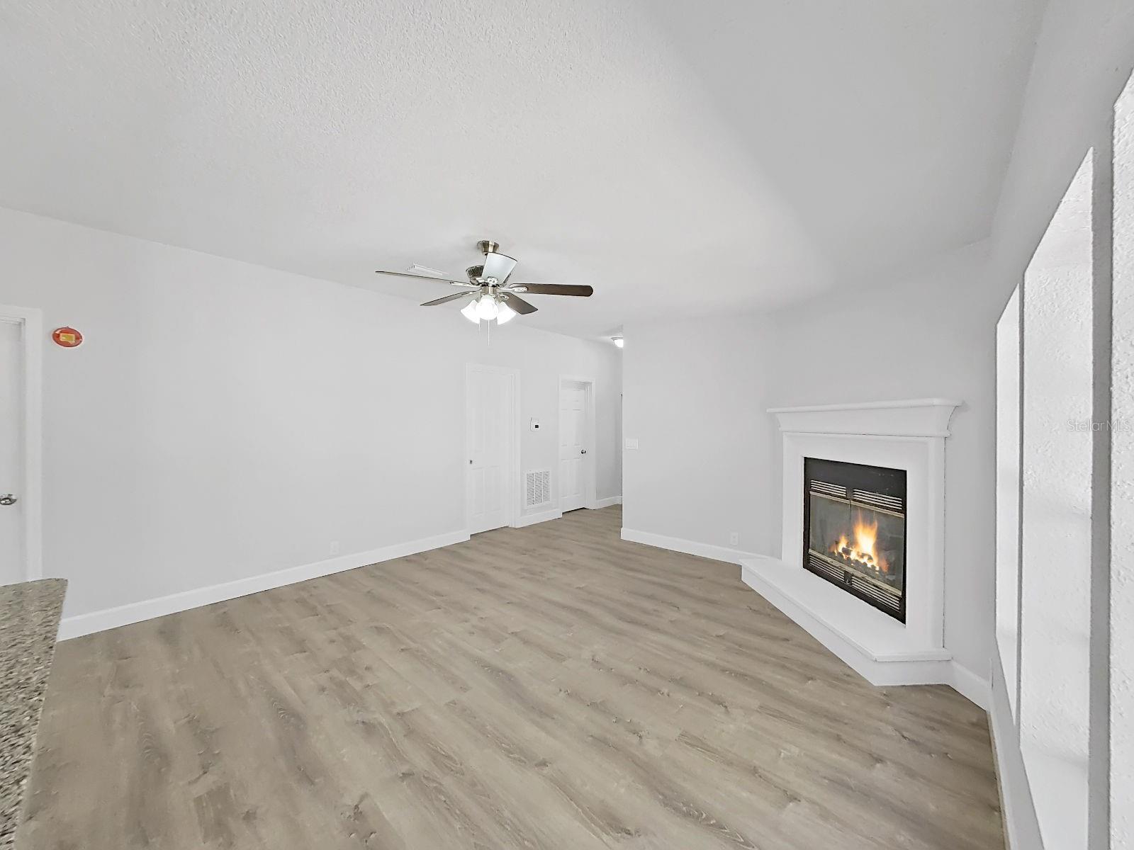 Image 18 of 48 For 10134 Bass Circle