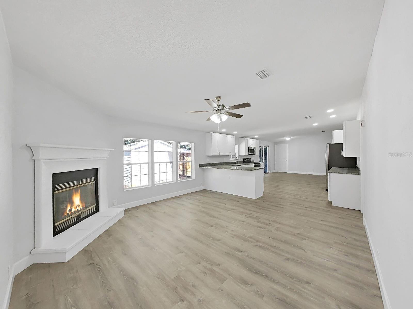 Image 19 of 48 For 10134 Bass Circle