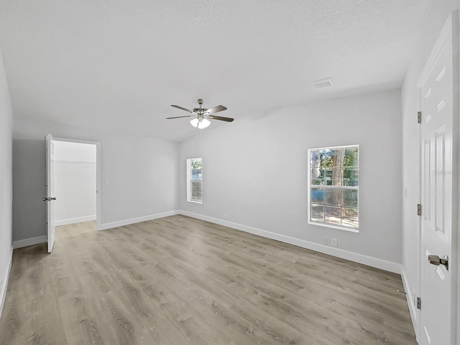 Image 20 of 48 For 10134 Bass Circle