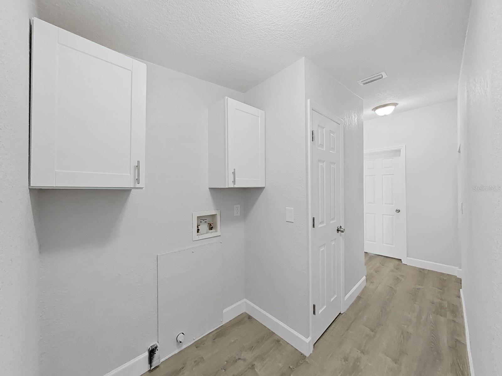 Image 36 of 48 For 10134 Bass Circle