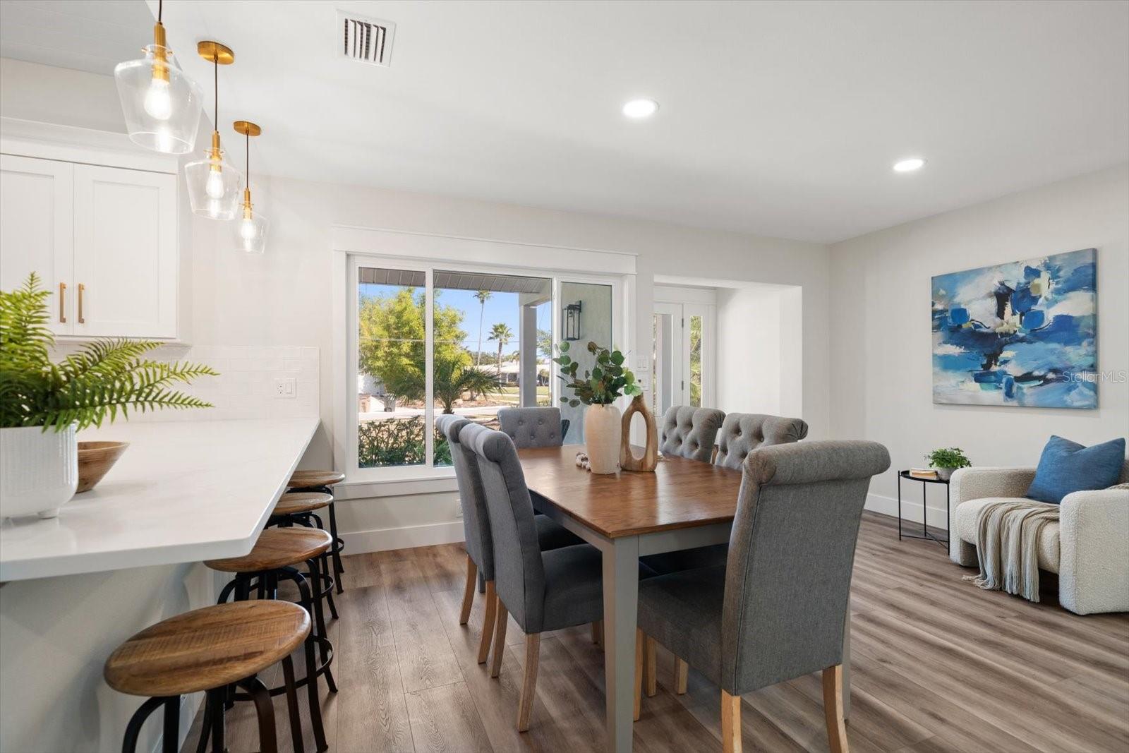 Image 20 of 48 For 503 Poinsettia Road