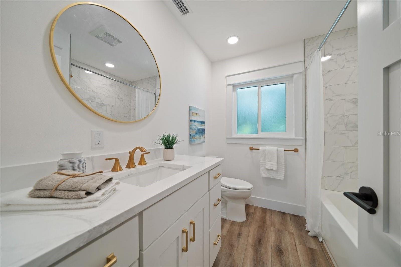 Image 32 of 48 For 503 Poinsettia Road