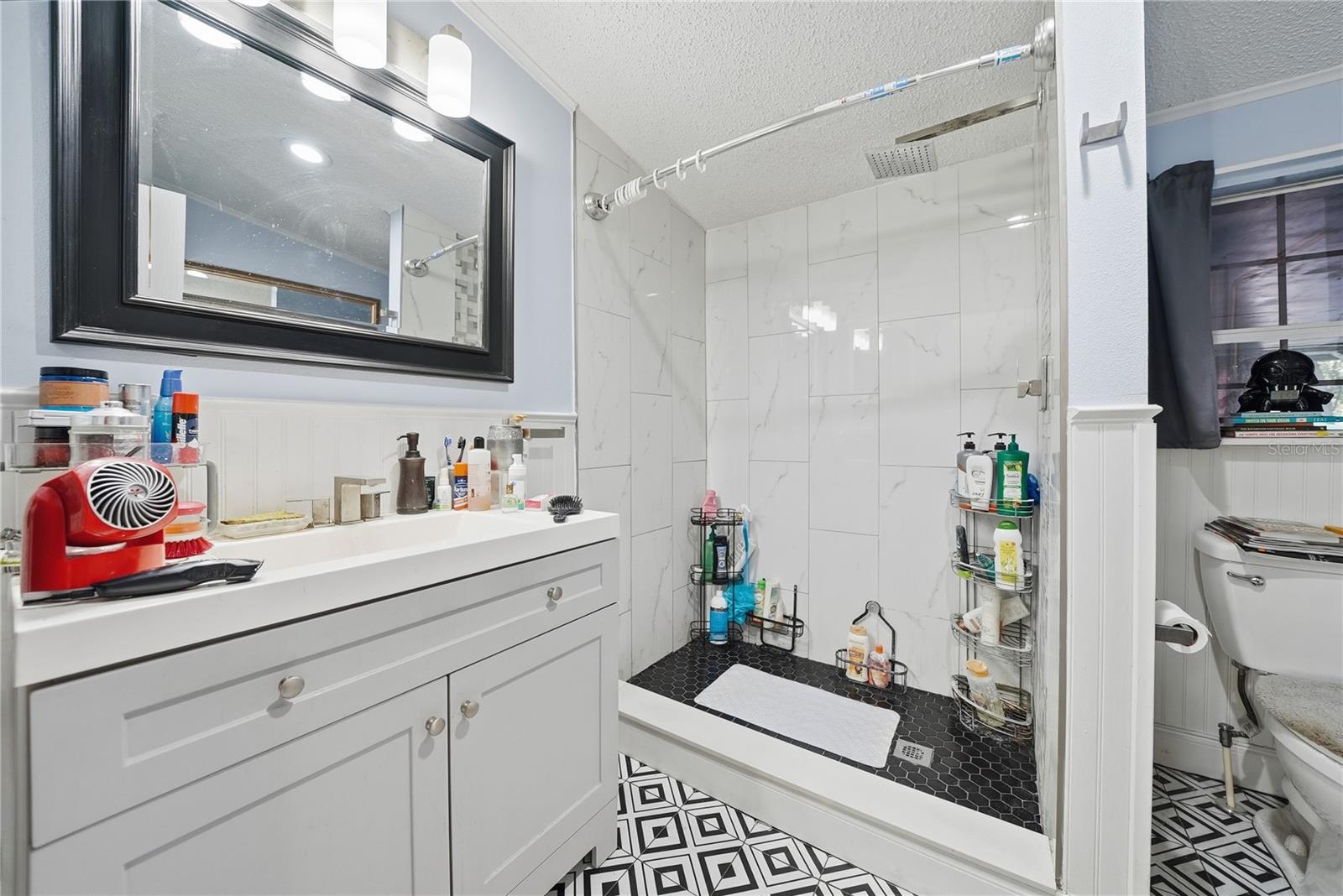 Listing photo id 31 for 6705 Applewood Drive