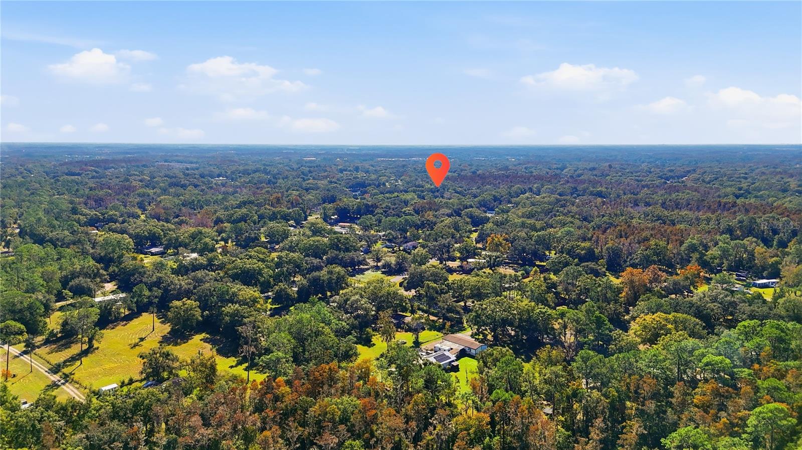 Listing photo id 4 for 6705 Applewood Drive