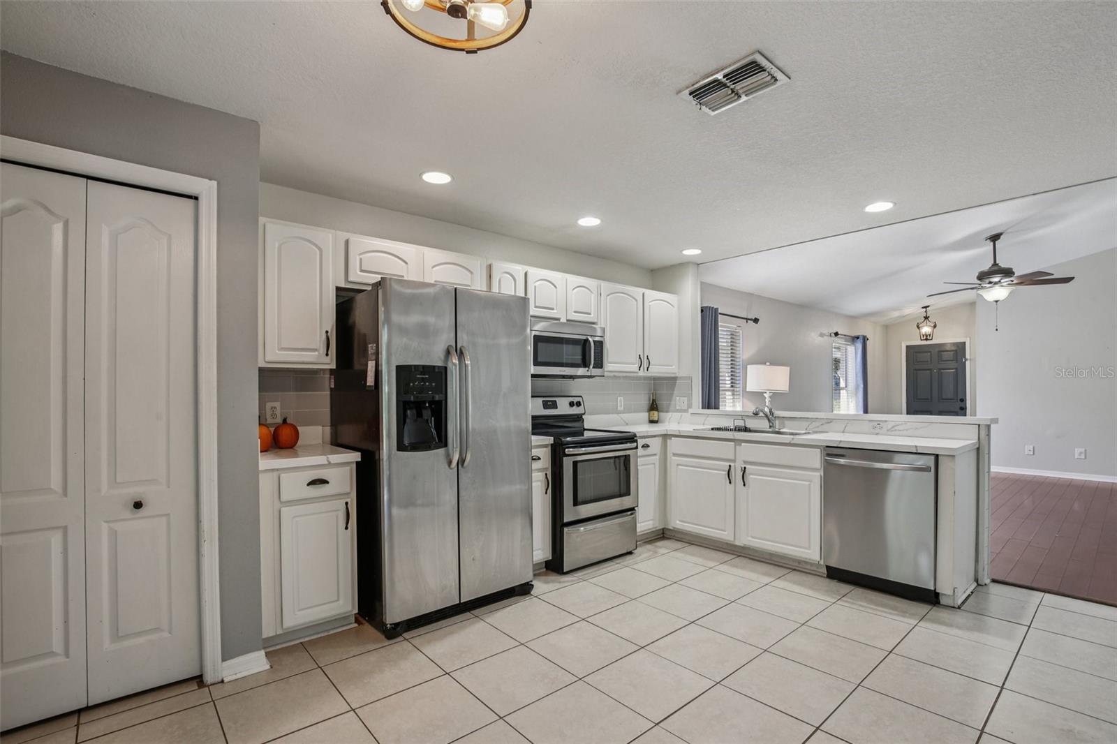 Image 12 of 70 For 7842 Citrus Blossom Drive