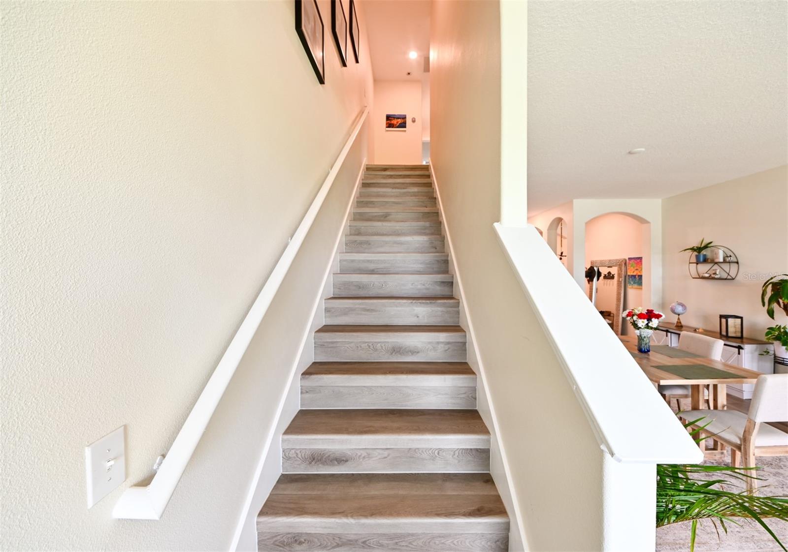 Image 11 of 43 For 736 Royal Empress Drive