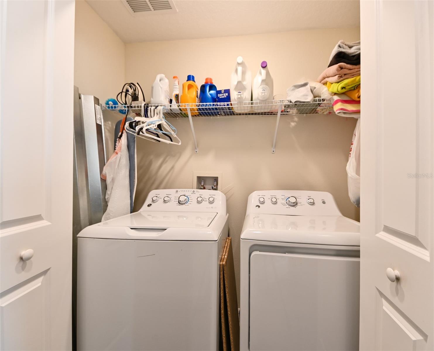 Image 19 of 43 For 736 Royal Empress Drive