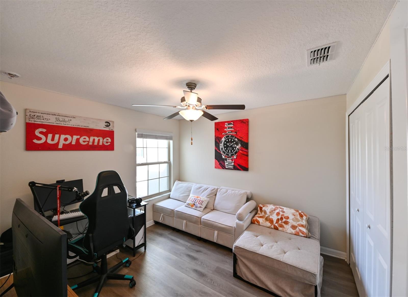 Image 22 of 43 For 736 Royal Empress Drive