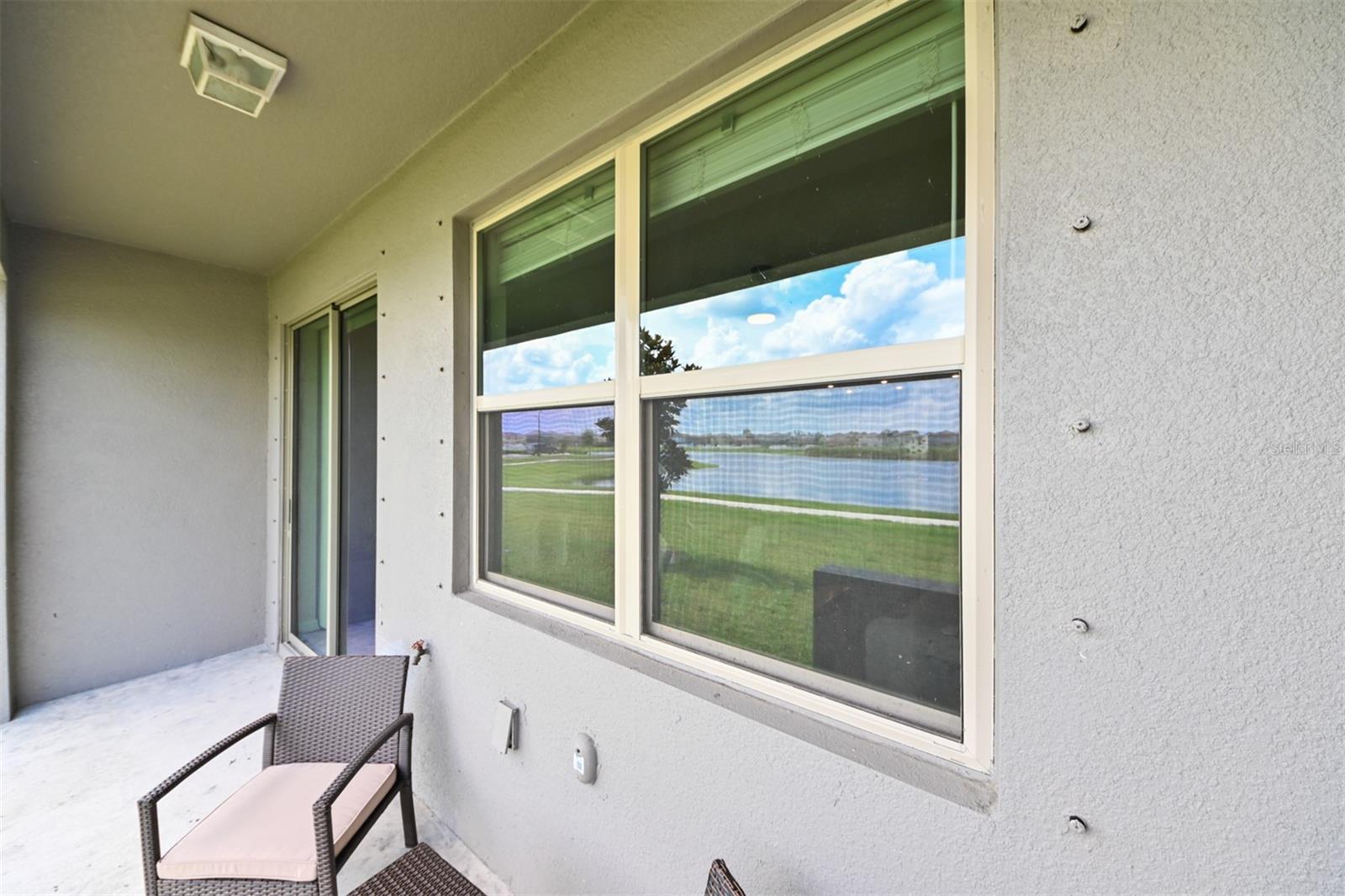 Image 27 of 43 For 736 Royal Empress Drive