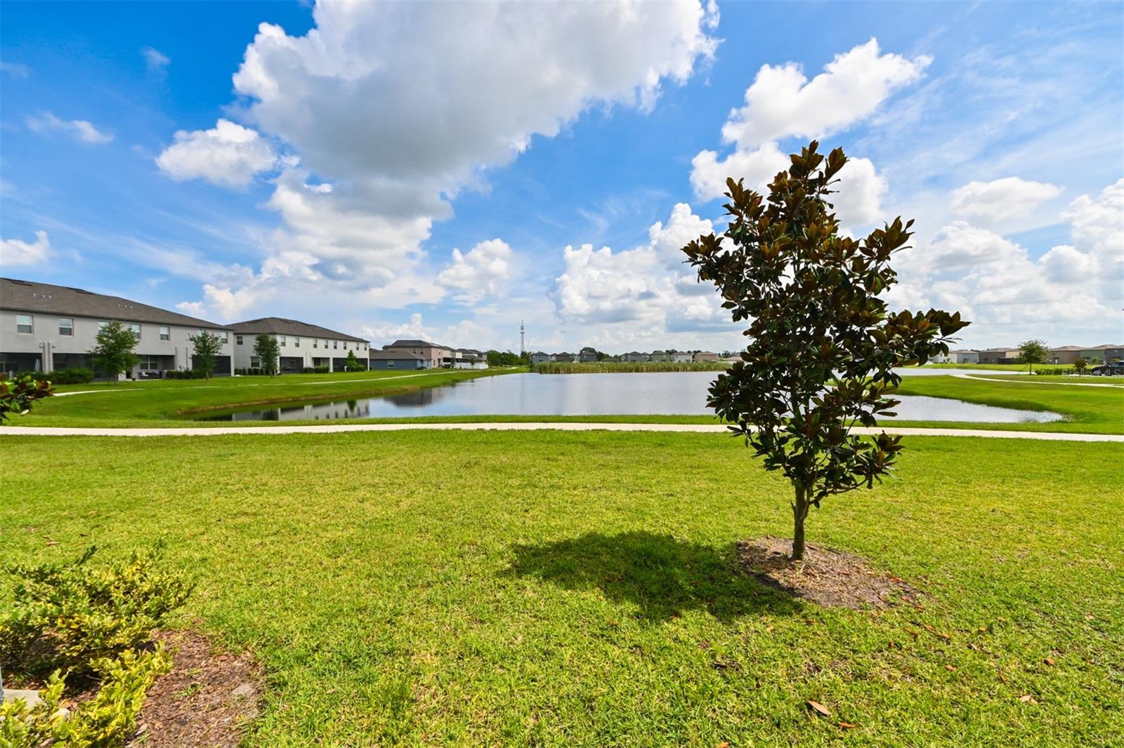 Image 28 of 43 For 736 Royal Empress Drive