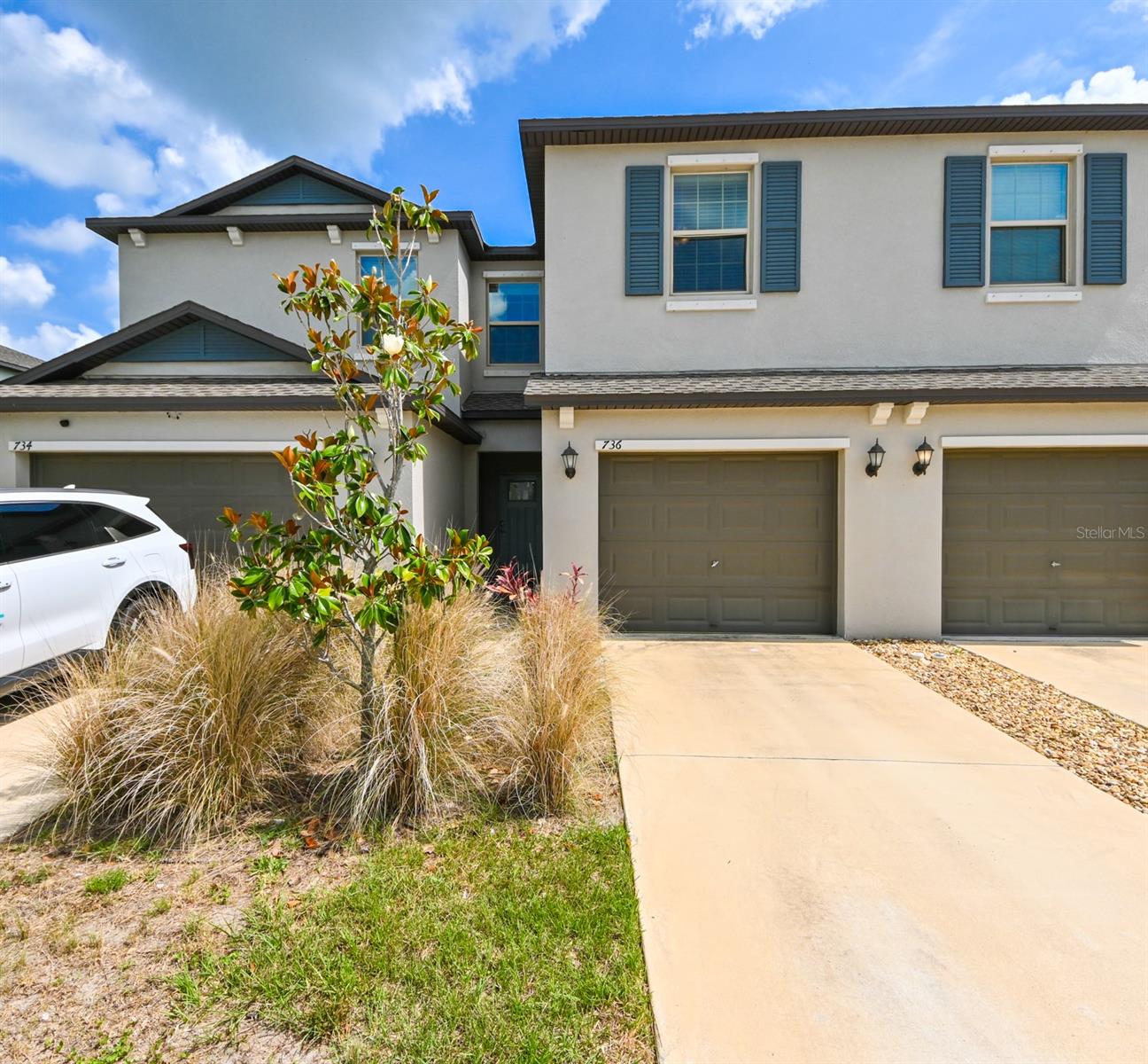 Image 3 of 43 For 736 Royal Empress Drive