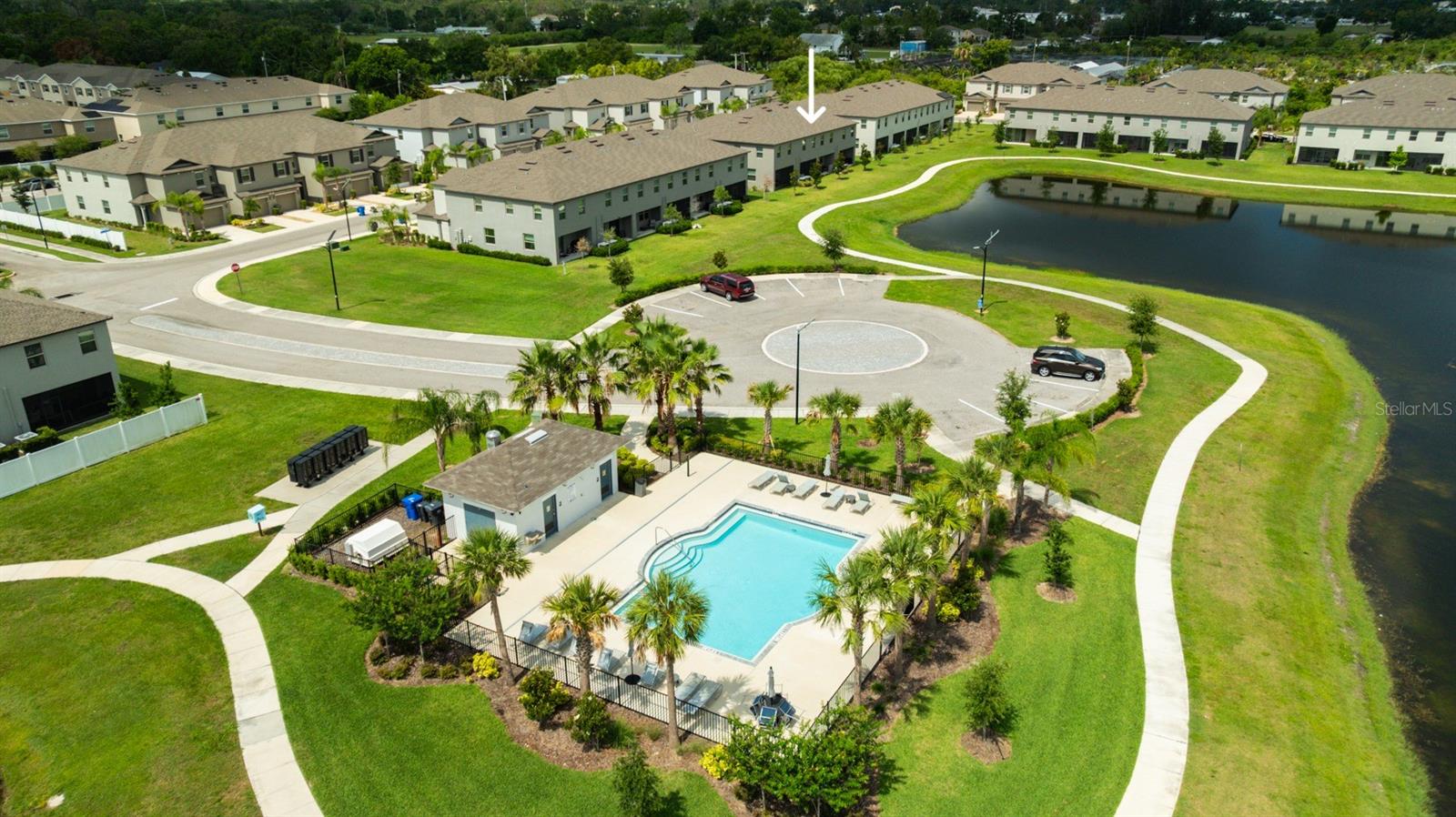 Image 36 of 43 For 736 Royal Empress Drive