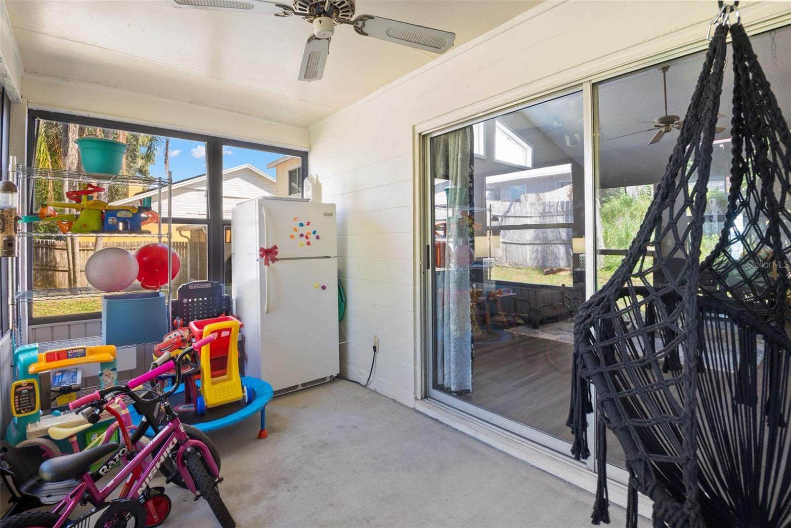 Image 15 of 39 For 656 Lake Dexter Circle