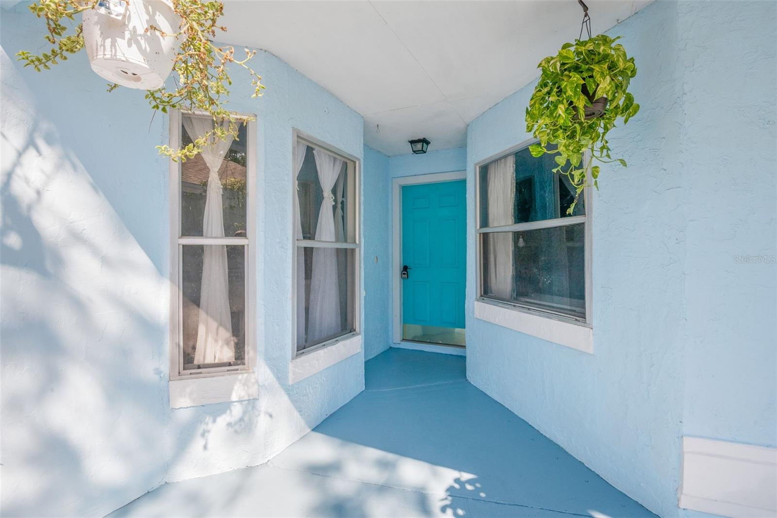 Image 29 of 39 For 656 Lake Dexter Circle