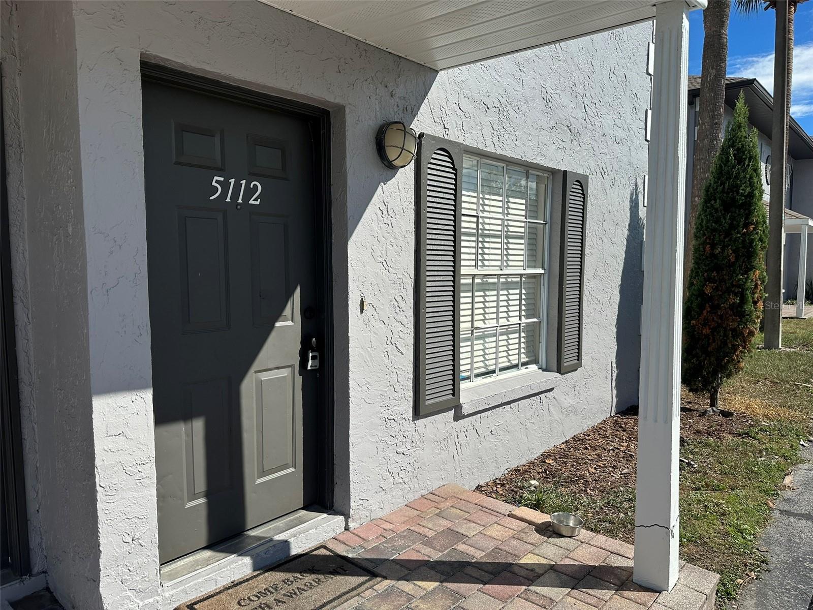 Listing photo id 2 for 5112 Sunridge Palms Drive