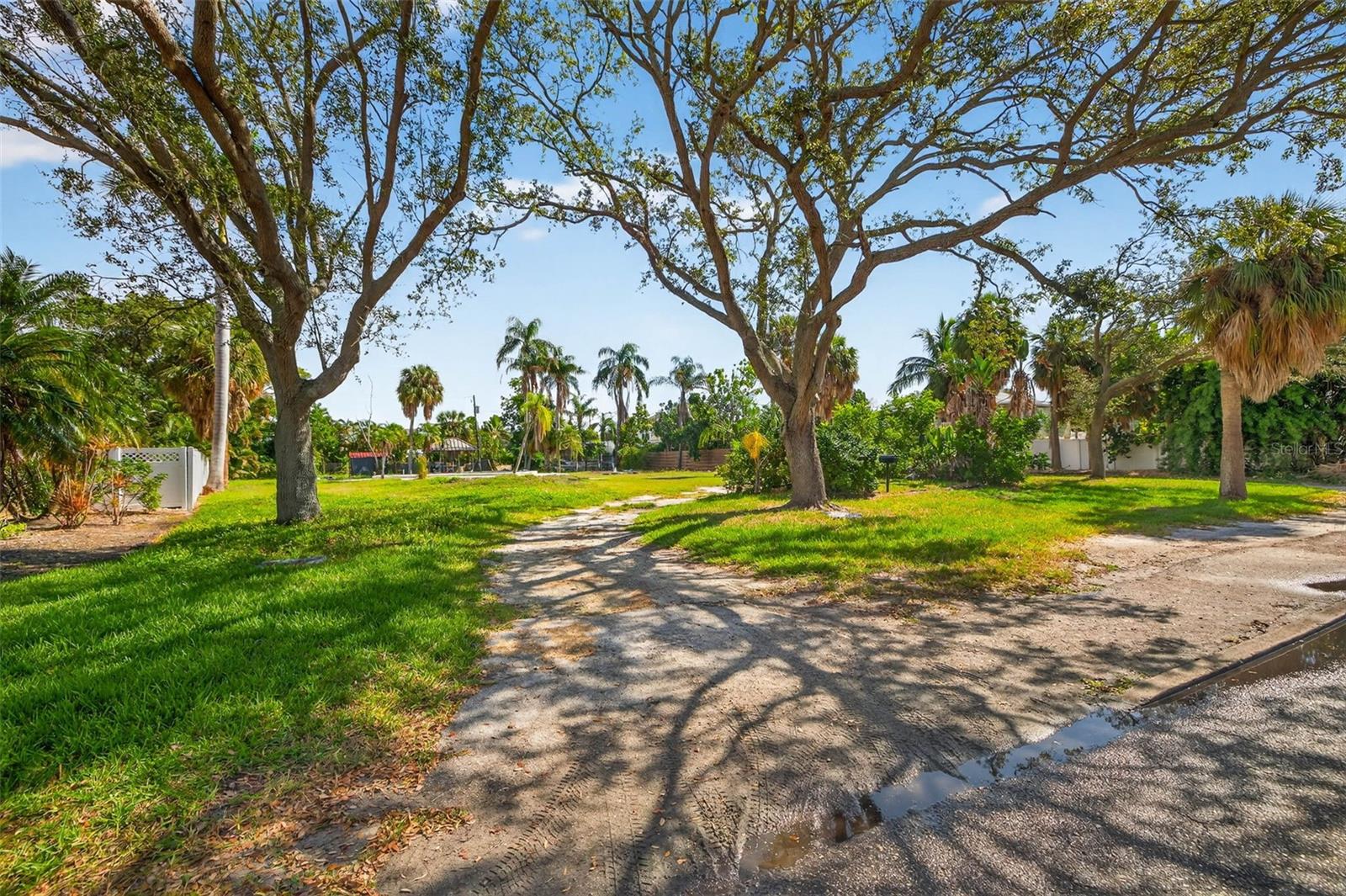 Image 5 of 13 For 3519 Shore Acres Boulevard Ne