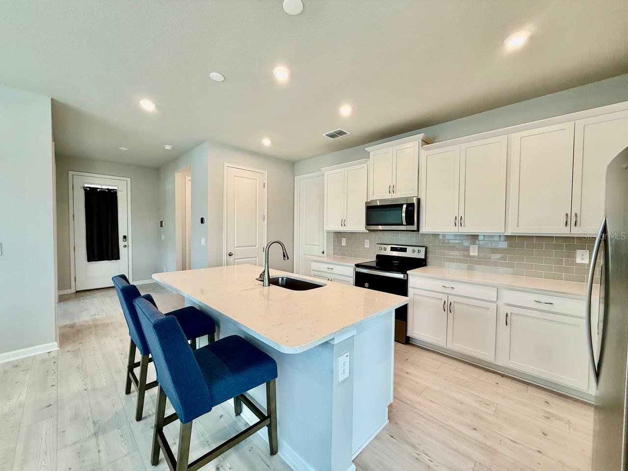 Image 12 of 36 For 6044 Timberdale Avenue