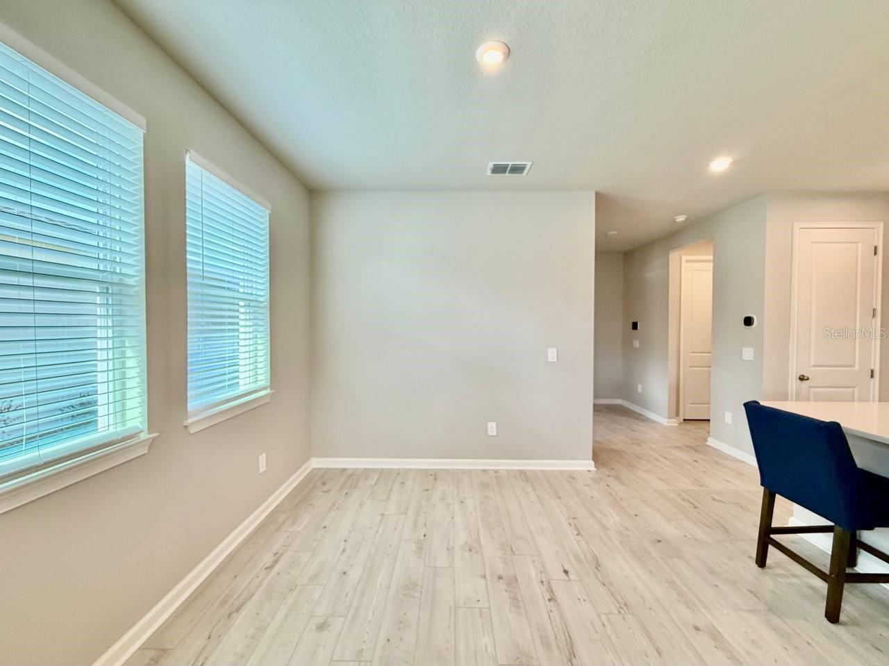 Image 13 of 36 For 6044 Timberdale Avenue