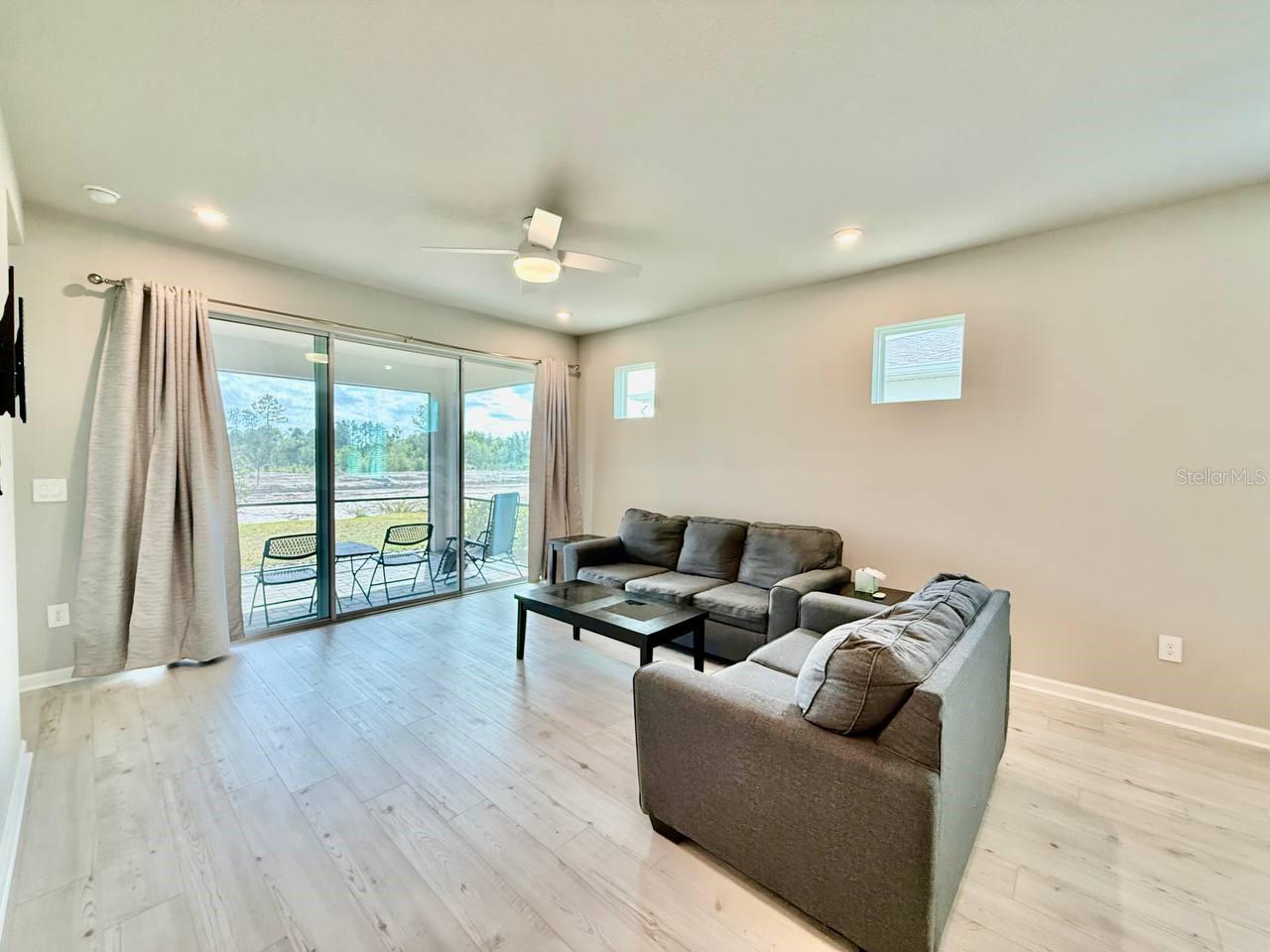 Image 16 of 36 For 6044 Timberdale Avenue