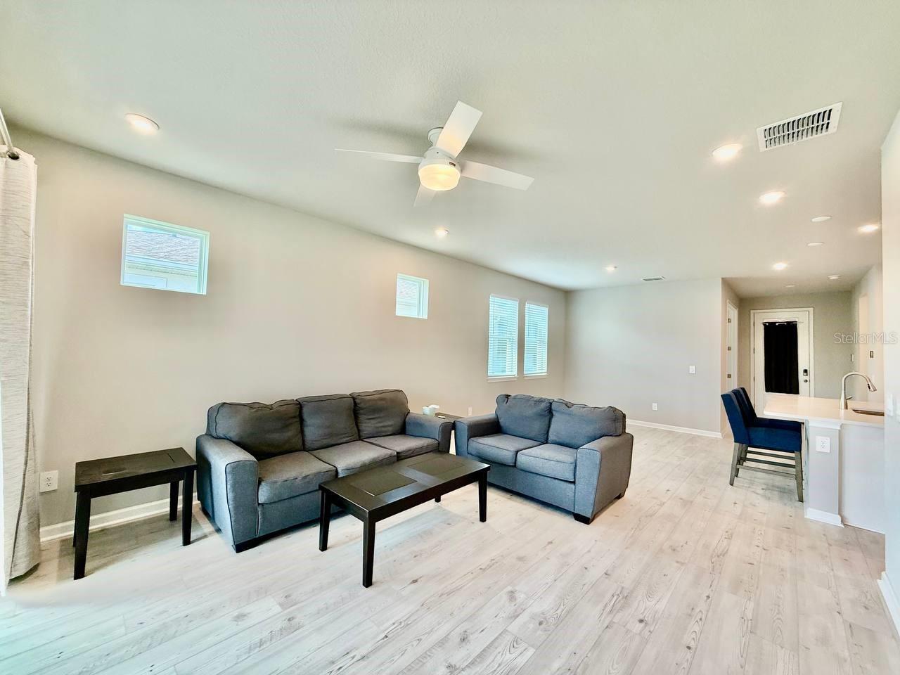 Image 17 of 36 For 6044 Timberdale Avenue