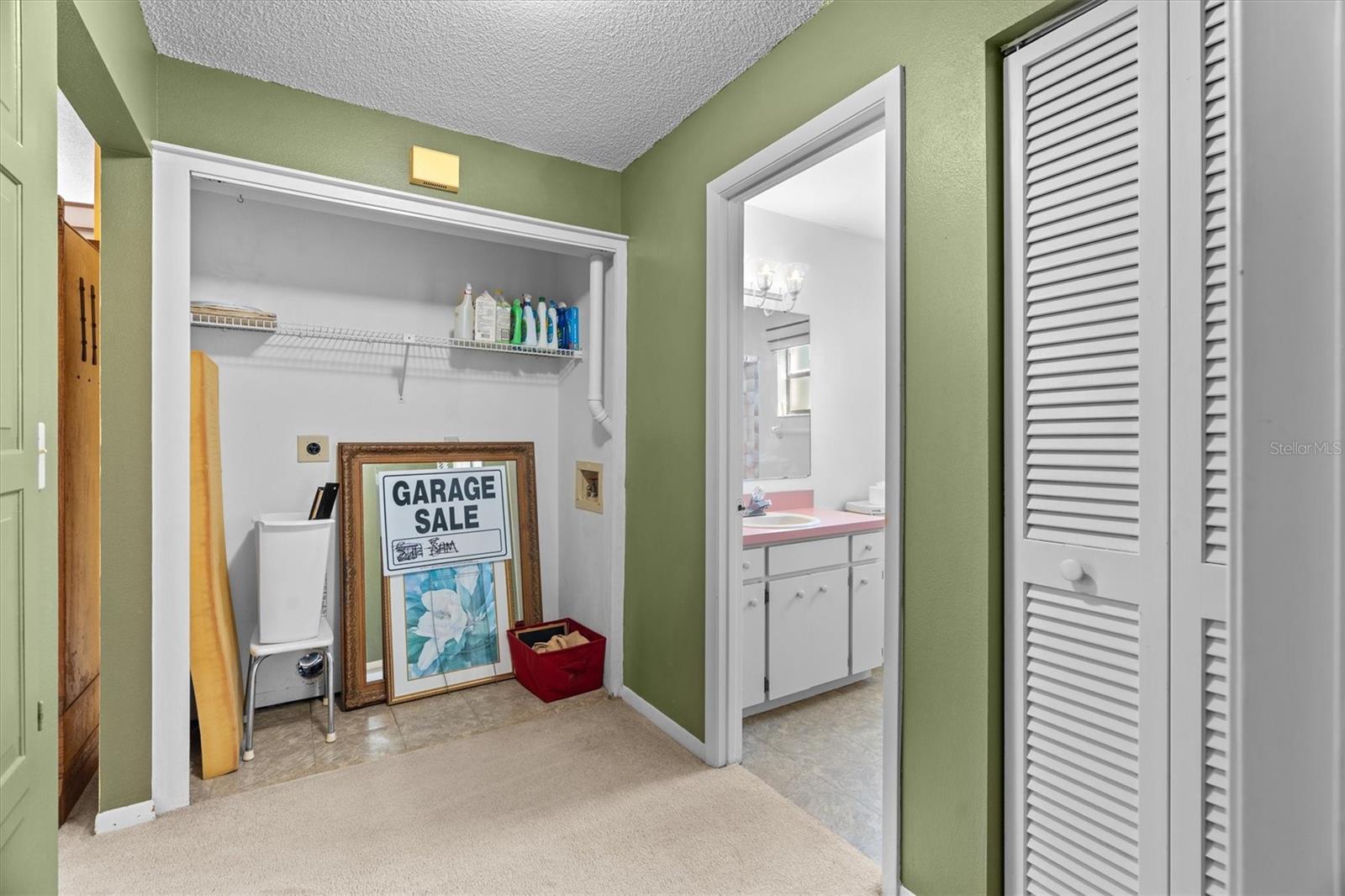 Image 14 of 25 For 1880 Crystal Lake Drive 61