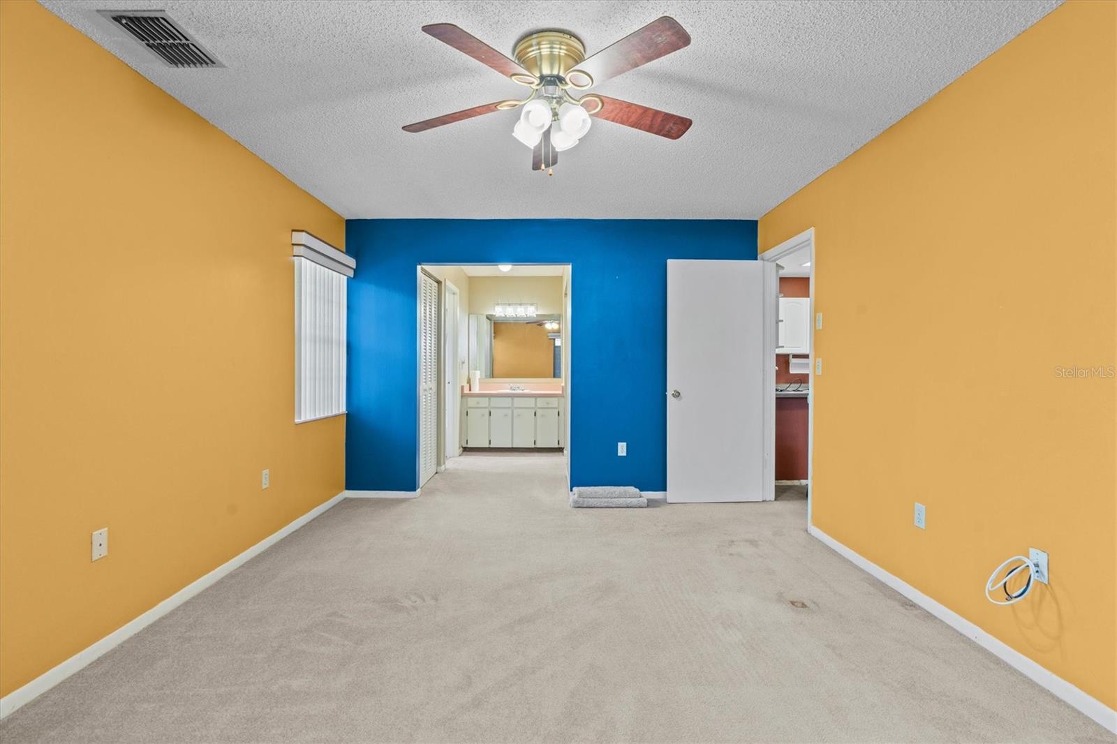 Image 16 of 25 For 1880 Crystal Lake Drive 61