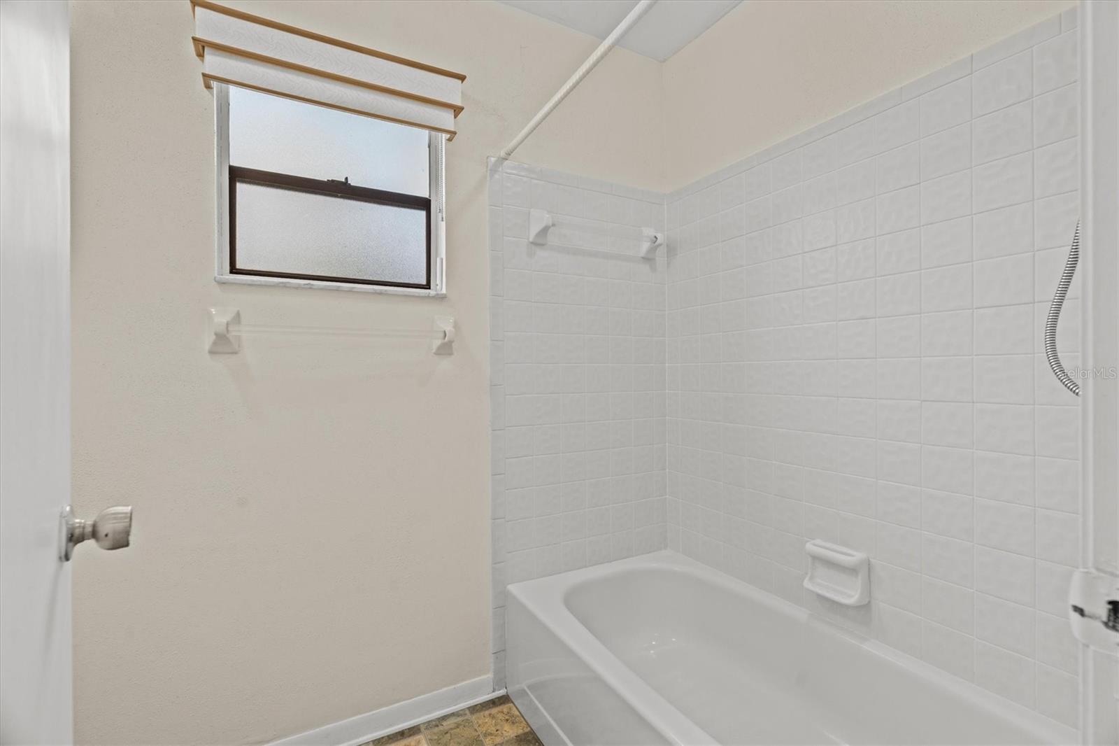 Image 19 of 25 For 1880 Crystal Lake Drive 61