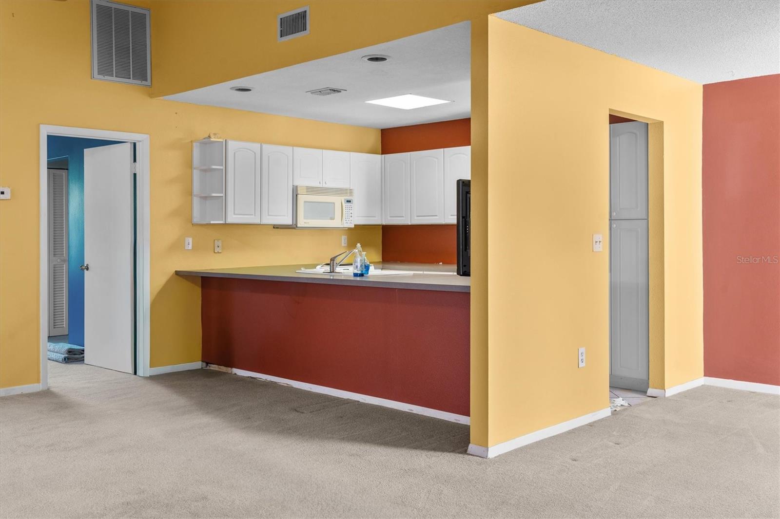 Image 3 of 25 For 1880 Crystal Lake Drive 61