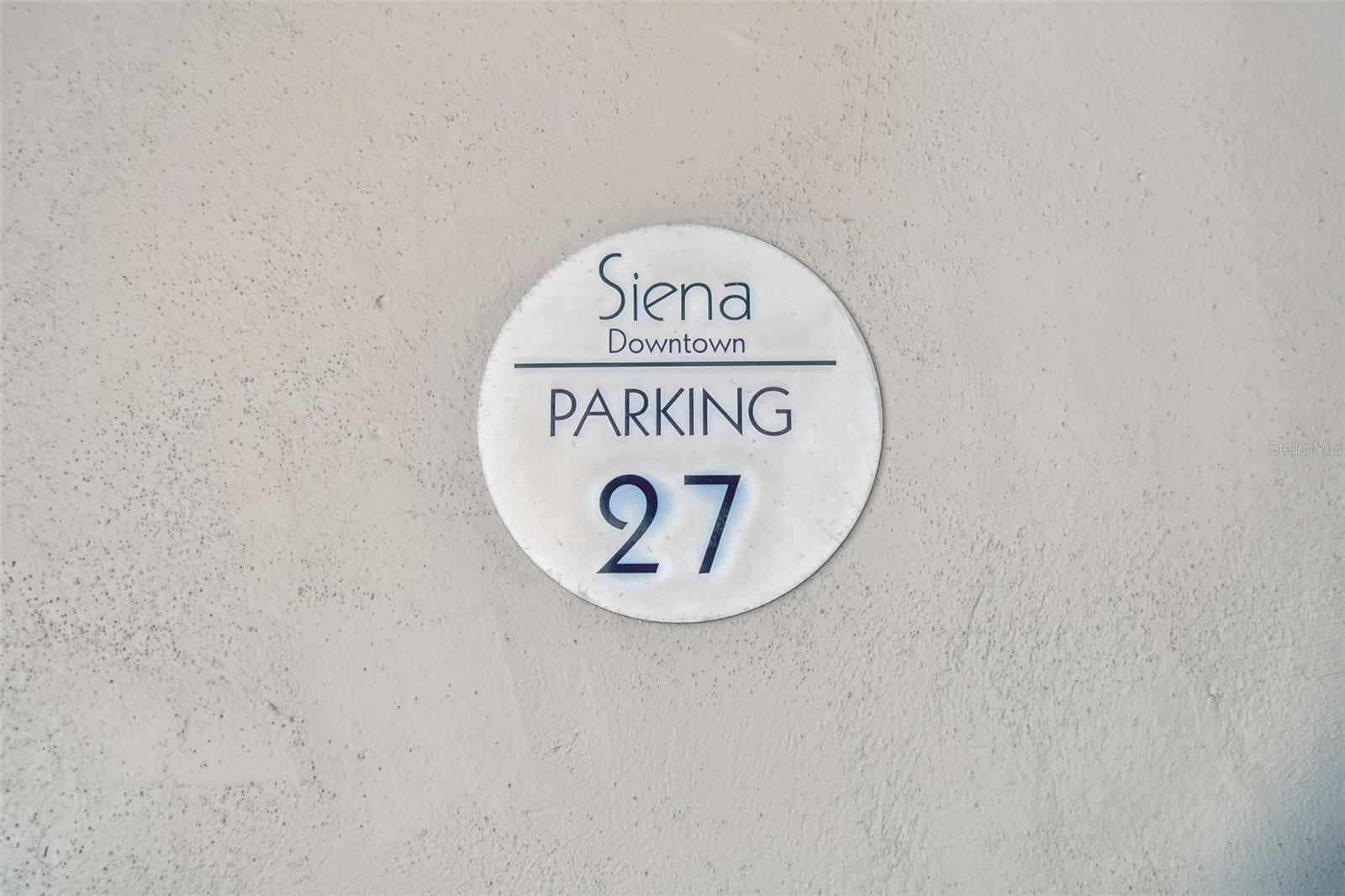 Image 27 of 30 For 210 6th Avenue N 9