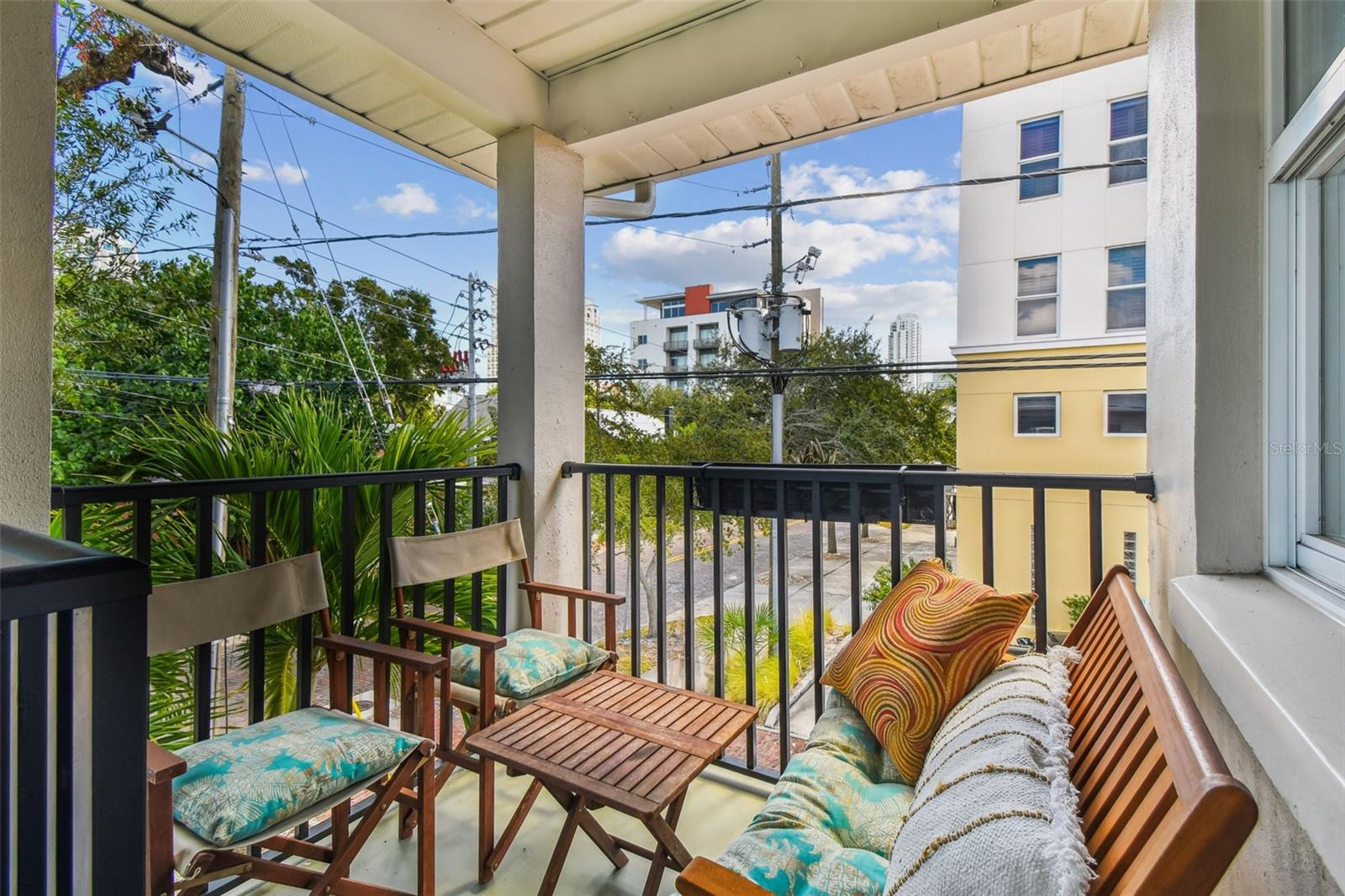 Image 6 of 30 For 210 6th Avenue N 9