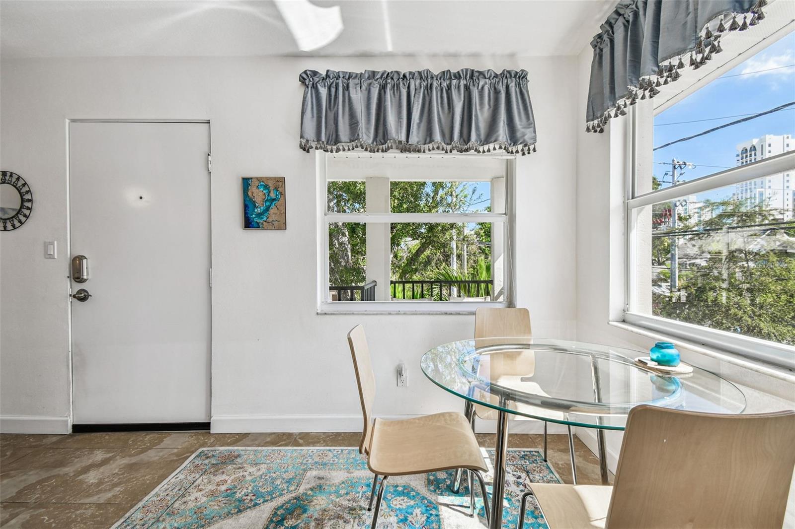 Image 9 of 30 For 210 6th Avenue N 9