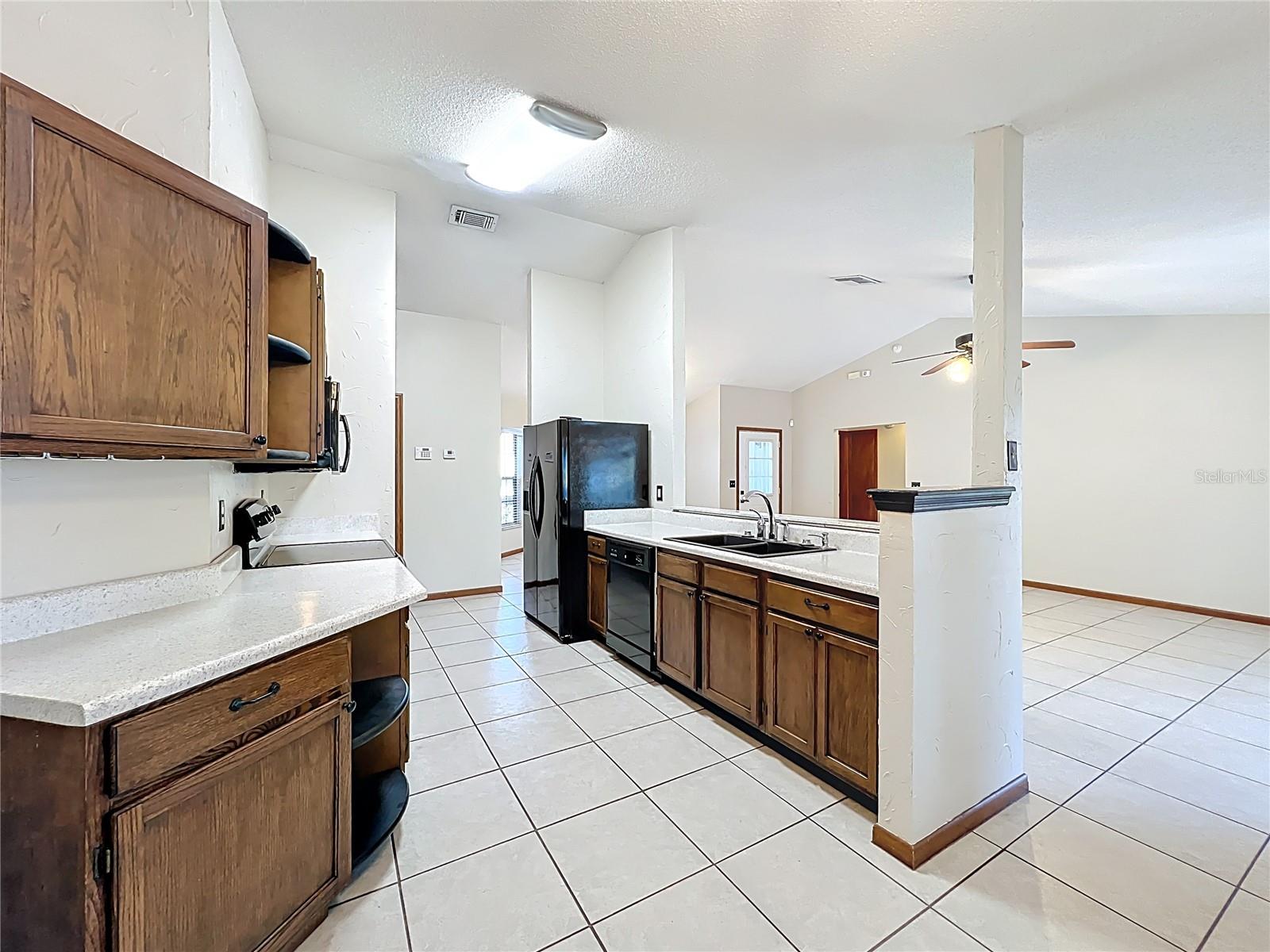 Image 11 of 39 For 5417 Lighthouse Road