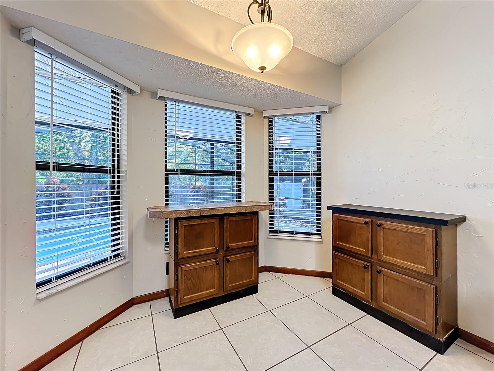 Image 13 of 39 For 5417 Lighthouse Road