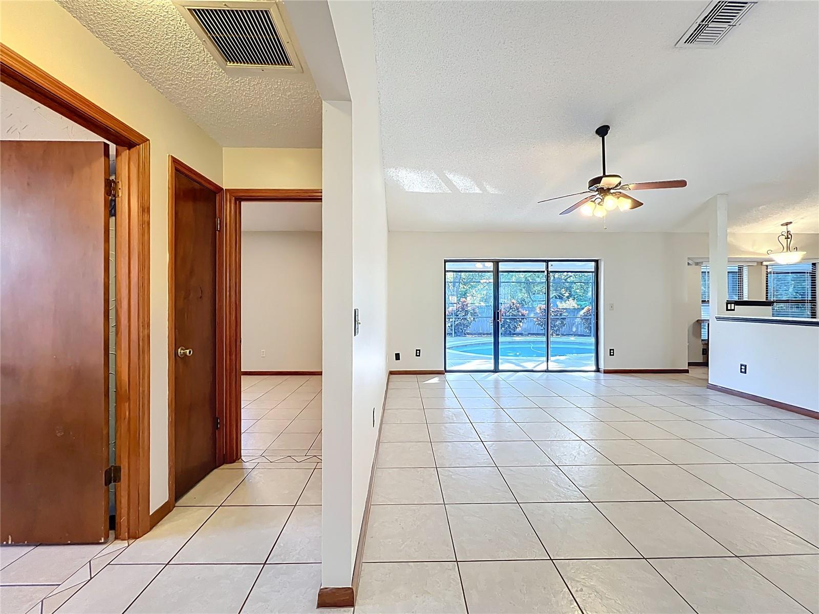 Image 21 of 39 For 5417 Lighthouse Road