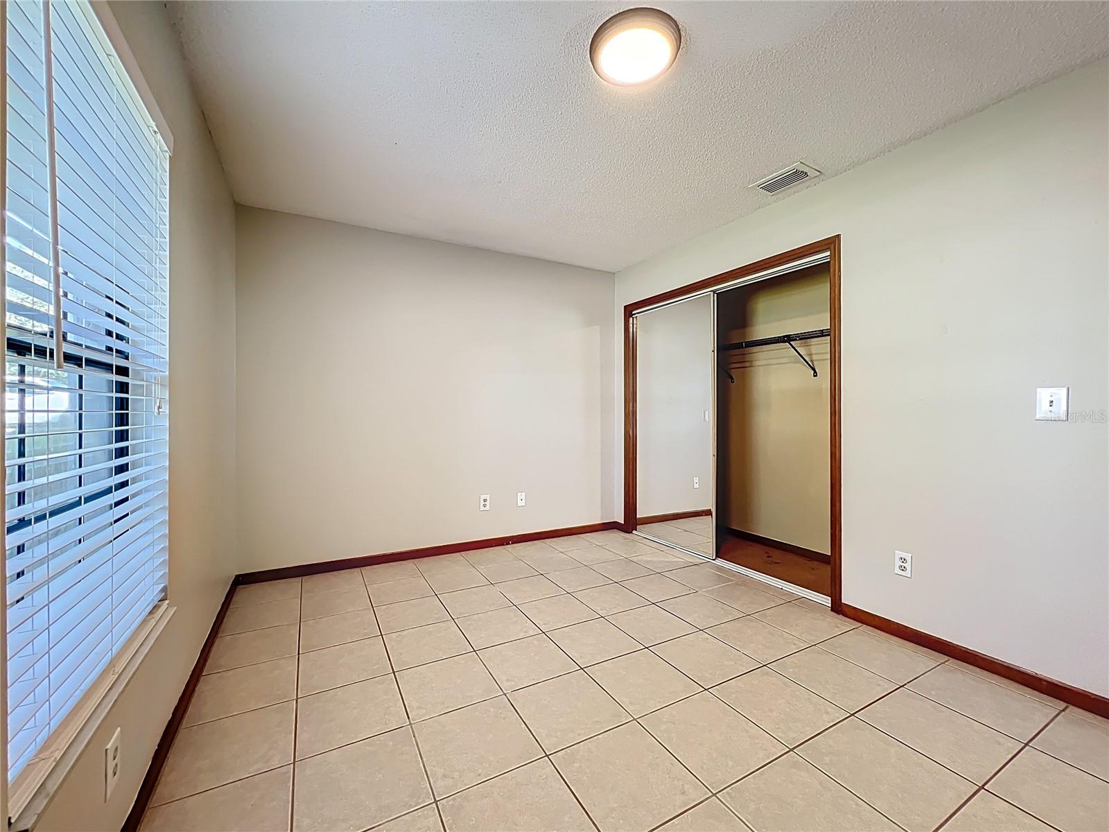 Image 28 of 39 For 5417 Lighthouse Road